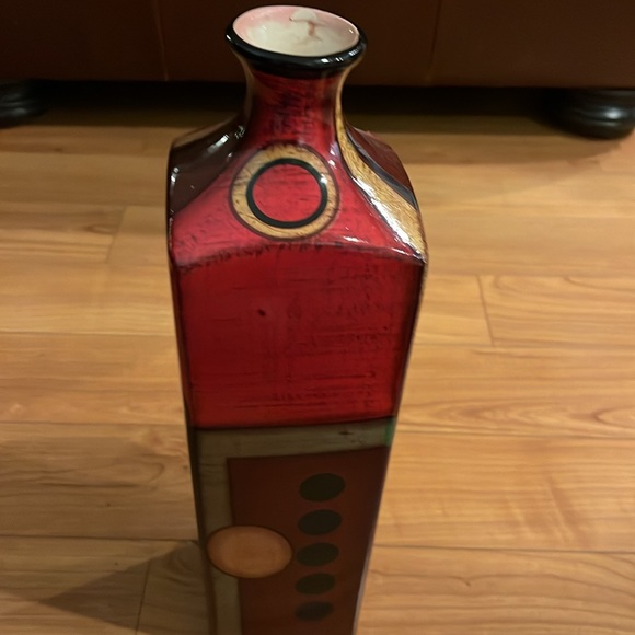 3/$20 Square contemporary vase - Picture 6 of 7